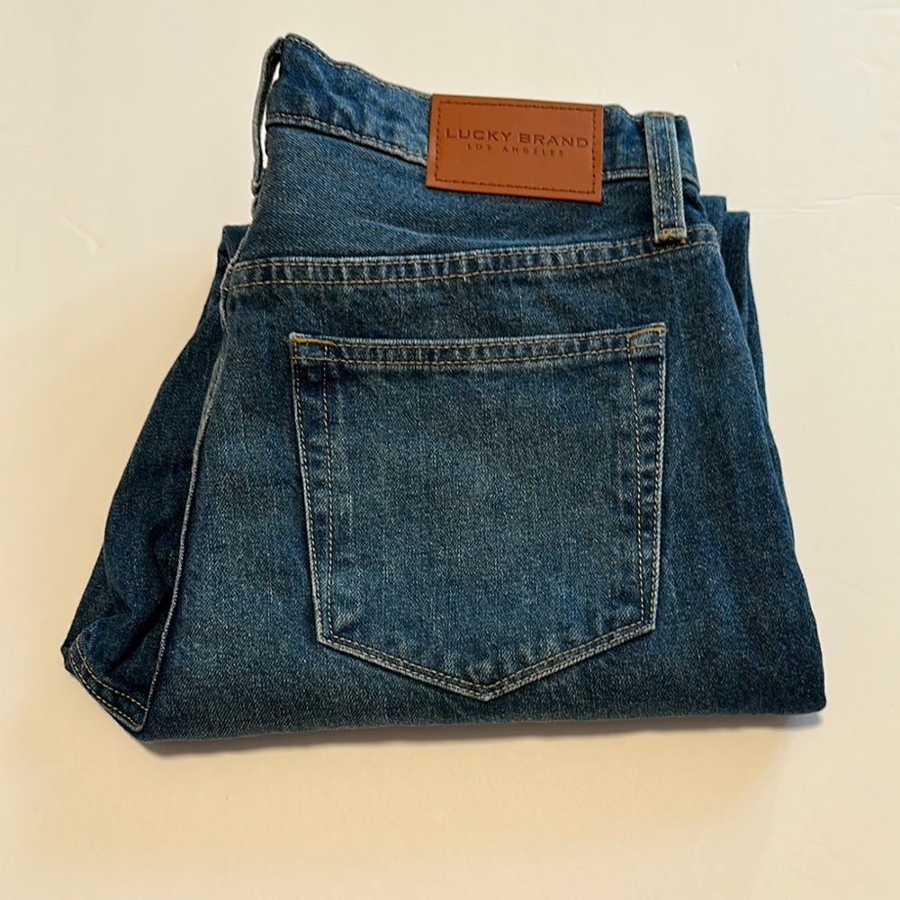 Lucky Brand women’s Blue Jeans